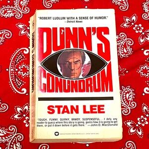 Dunn's Conundrum by Stan Lee - Vintage Paperback Thriller Novel. 1985